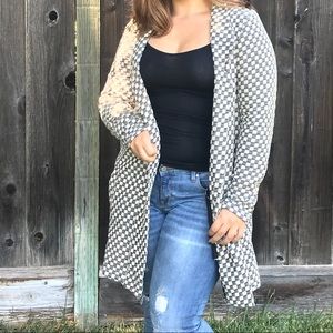 Bobeau black and white checkered sweater